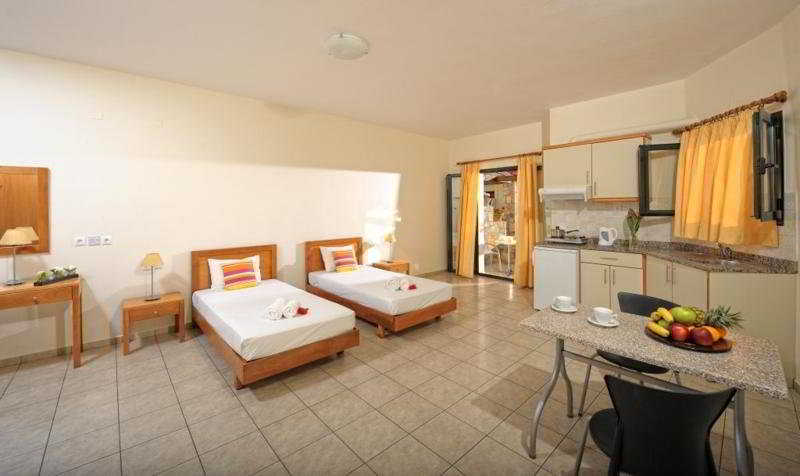 Kristalli Hotel Apartments Malia Eksteriør bilde