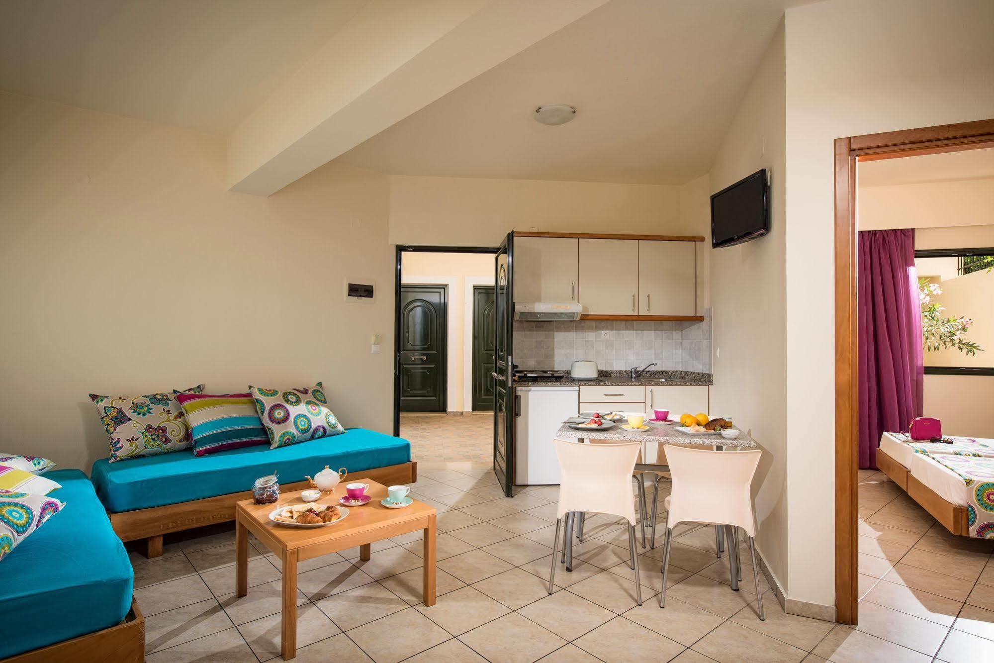 Kristalli Hotel Apartments Malia Eksteriør bilde